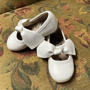 Livie and Luca sandals